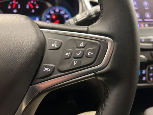 Certified 2023 Chevrolet Equinox LT AWD/4WD image 16