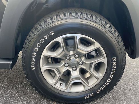 Certified 2022 Jeep Cherokee Trailhawk w/ Trailer Tow Group image 15