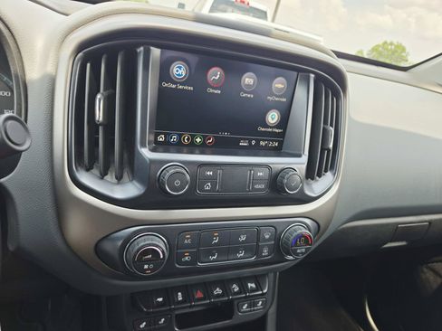Used 2019 Chevrolet Colorado Z71 AWD/4WD image 28