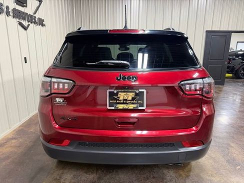 Used 2022 Jeep Compass Altitude w/ Sun and Sound Group image 9