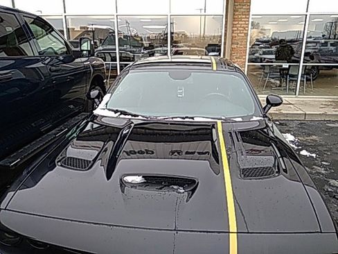 Used 2023 Dodge Challenger GT w/ Plus Package image 11