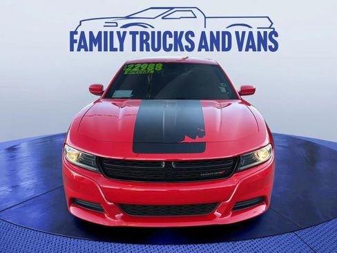 Used 2022 Dodge Charger SXT image 3