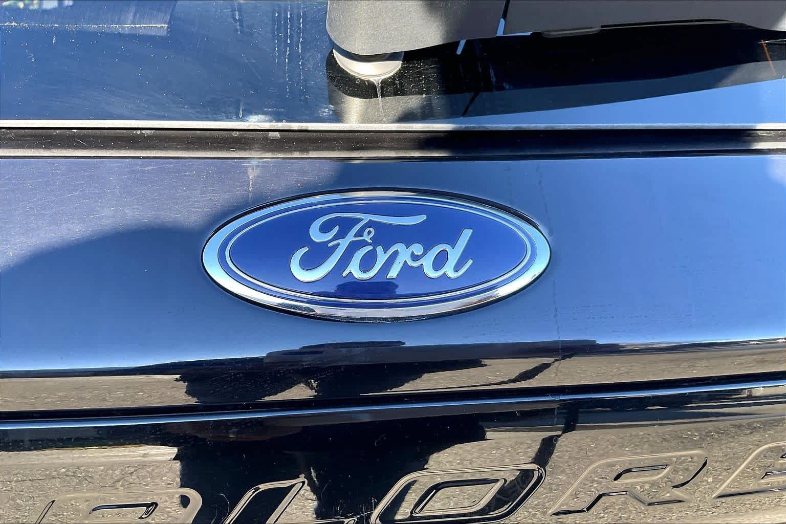 Used 2021 Ford Explorer ST w/ Equipment Group 401A AWD/4WD image 32