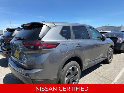Certified 2025 Nissan Rogue SV AWD/4WD image 7
