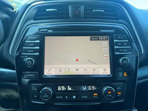 Used 2021 Nissan Maxima SR w/ Sport Mat Group image 24