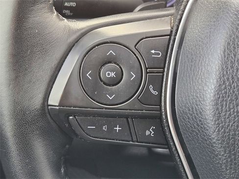 Used 2019 Toyota Camry SE image 26