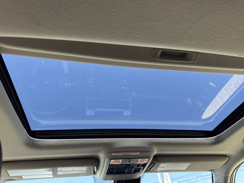 Used 2023 Toyota 4Runner Limited image 18