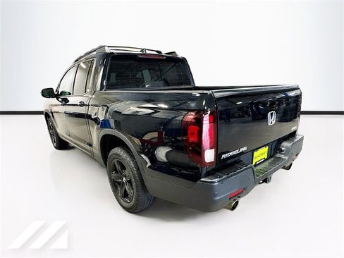 Used 2023 Honda Ridgeline Black Edition image 7