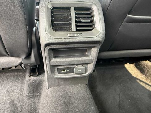 Used 2019 Volkswagen Tiguan SEL AWD/4WD image 19