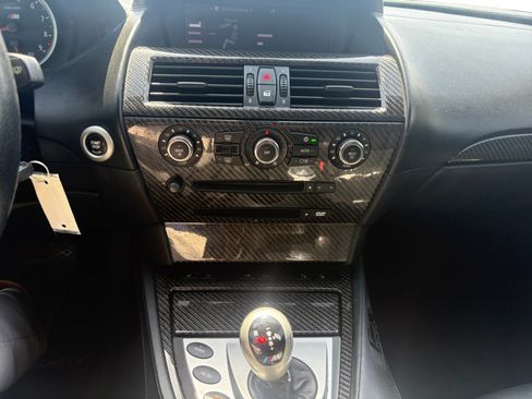 Used 2007 BMW M6 Convertible RWD image 12