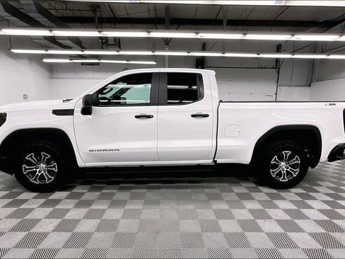 Used 2023 GMC Sierra 1500 Pro w/ Pro Value Package AWD/4WD image 14