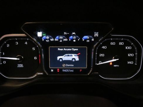 Used 2021 GMC Yukon XL Denali AWD/4WD image 11