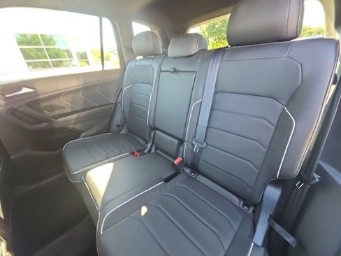 Used 2023 Volkswagen Tiguan SEL R-Line AWD/4WD image 21