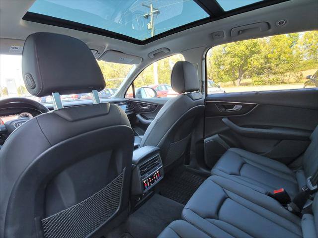 Used 2023 Audi Q7 3.0T Premium Plus w/ Premium Plus Package AWD/4WD image 17