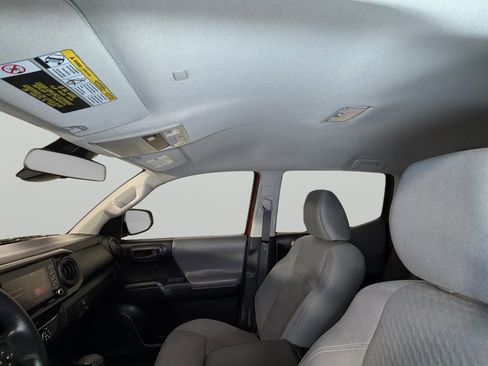 Used 2021 Toyota Tacoma SR w/ SR Convenience Package RWD image 31