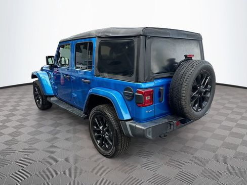 Used 2021 Jeep Wrangler Unlimited Sahara w/ Cold Weather Group AWD/4WD image 8