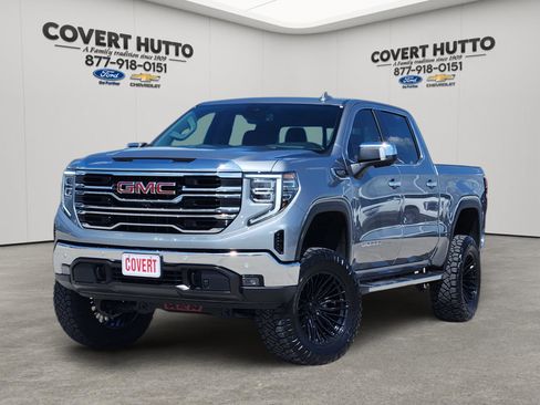 Used 2026 GMC Sierra 1500 SLT AWD/4WD image 1