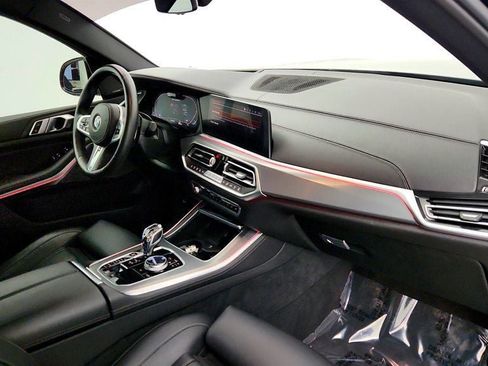 Used 2021 BMW X5 M50i AWD/4WD image 25