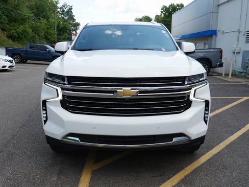 Used 2022 Chevrolet Tahoe LT w/ Luxury Package image 3
