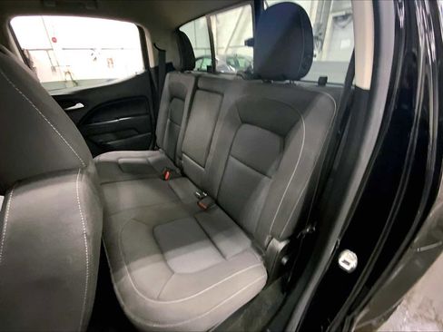 Used 2016 Chevrolet Colorado LT w/ LT Convenience Package image 38