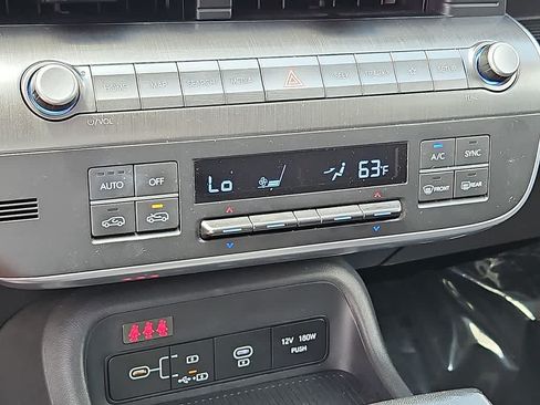 Used 2025 Hyundai Kona SEL FWD image 15