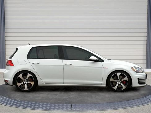 Used 2017 Volkswagen GTI Autobahn FWD image 8