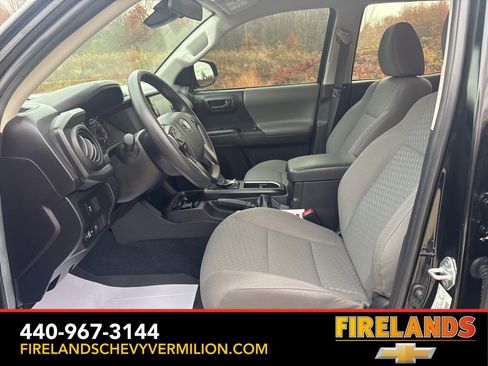 Used 2022 Toyota Tacoma SR image 11