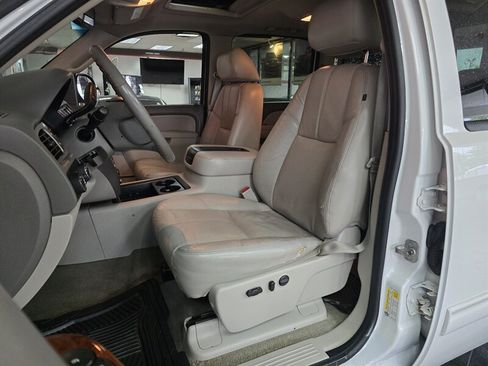 Used 2011 Chevrolet Silverado 1500 LTZ w/ Max Trailering Pack AWD/4WD image 9