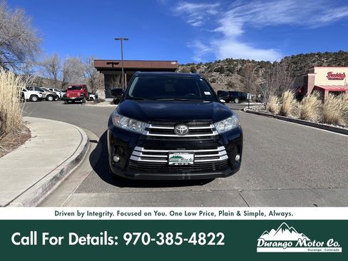 Used 2017 Toyota Highlander XLE image 5