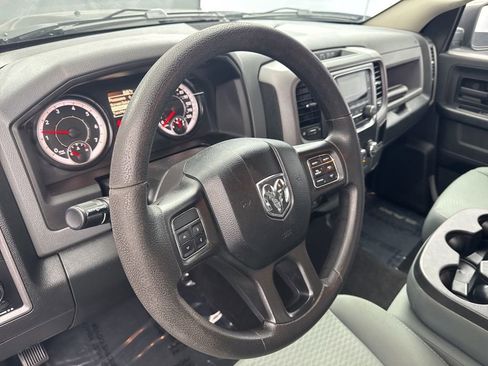 Used 2017 RAM 1500 ST w/ SXT Appearance Group AWD/4WD image 9