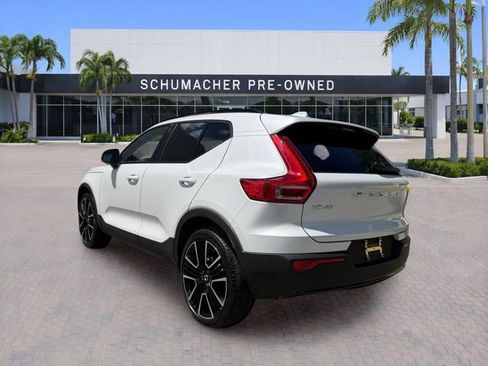 Certified 2024 Volvo XC40 B5 Ultimate w/ Protection Package Premier AWD/4WD image 5