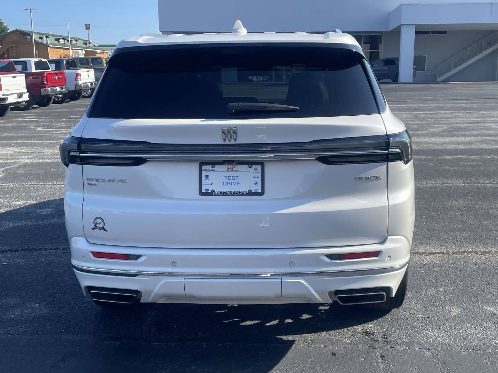 Used 2025 Buick Enclave Avenir w/ Super Cruise Package AWD/4WD image 4