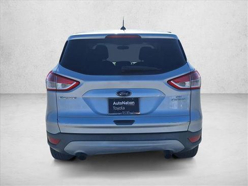 Used 2015 Ford Escape SE FWD image 6
