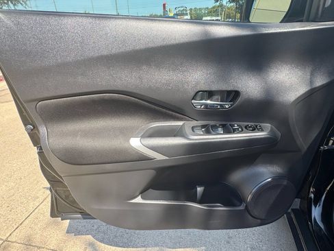Used 2023 Nissan Kicks SV FWD image 24