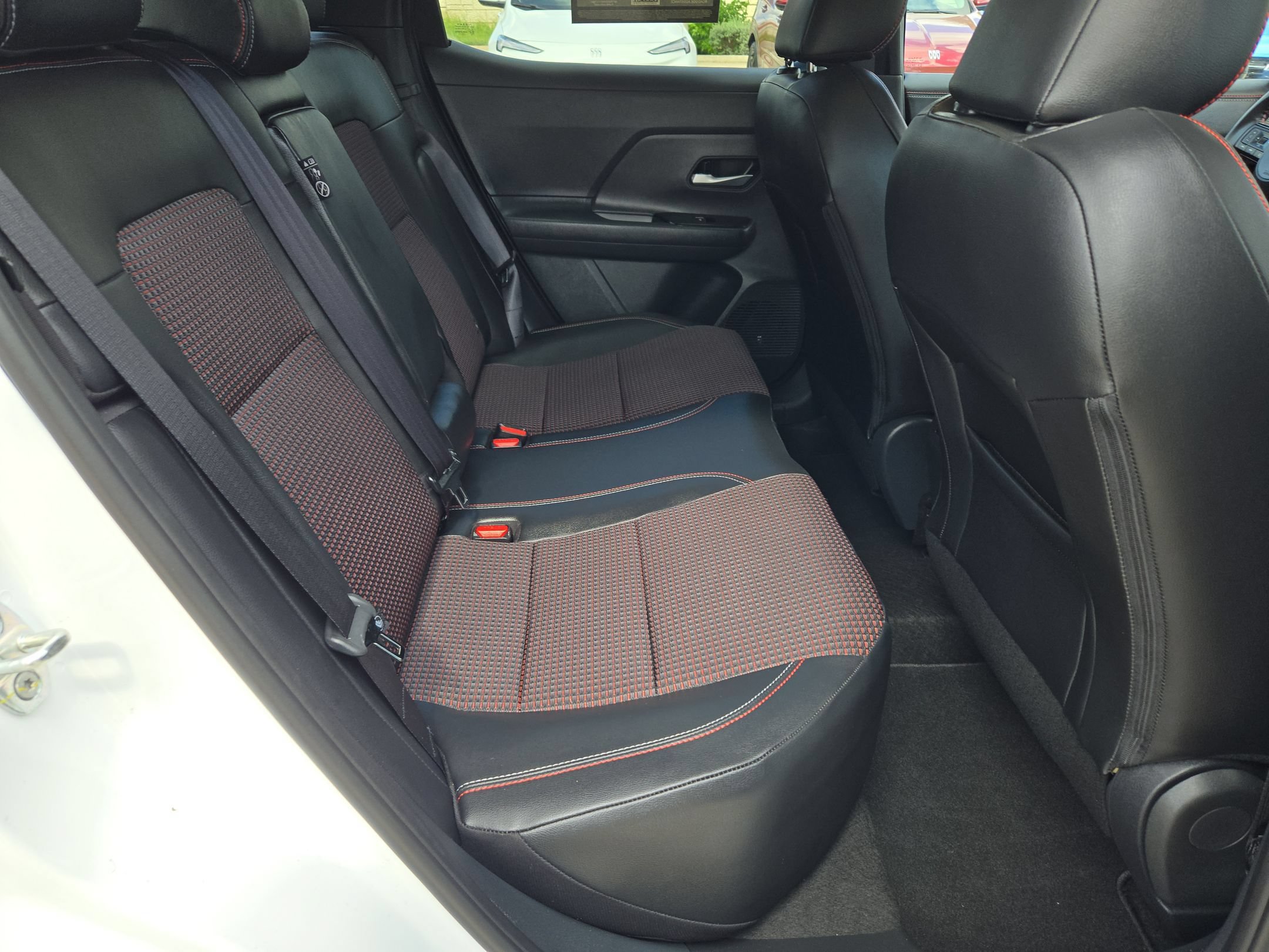 Certified 2026 Nissan Kicks SR w/ Cold Weather Package FWD image 25
