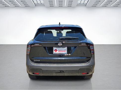 Certified 2025 Nissan Kicks SV w/ Illumination Package FWD image 5