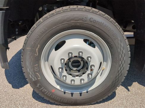 New 2024 Ford F550 4x4 SuperCab Super Duty image 10