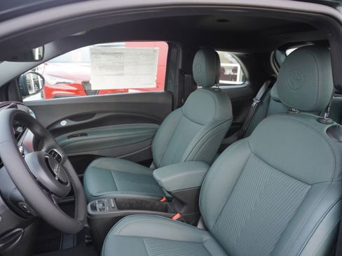 New 2025 FIAT 500 e image 15