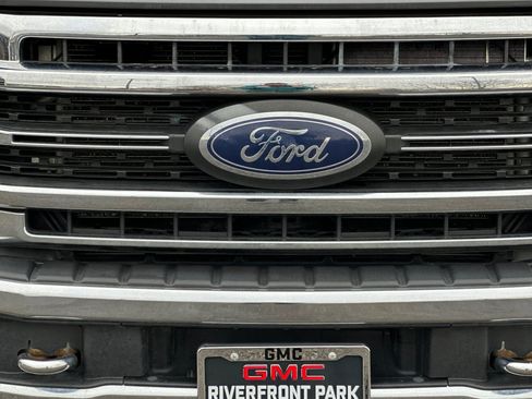 Used 2021 Ford F250 Lariat w/ Chrome Package image 44