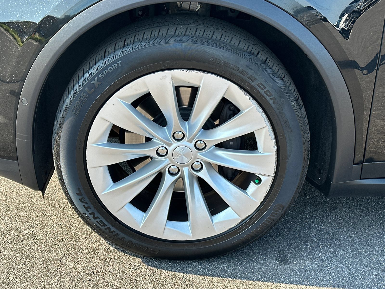 Used 2018 Tesla Model X 75D AWD/4WD image 13