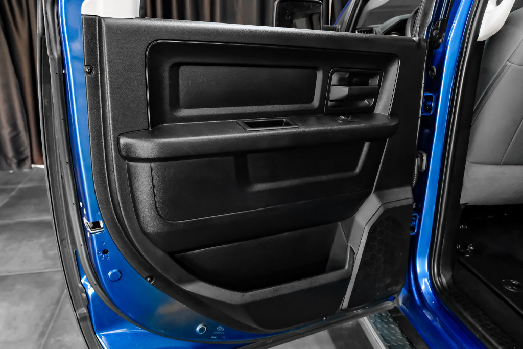 Used 2019 RAM 1500 Express w/ Express Value Package AWD/4WD image 47