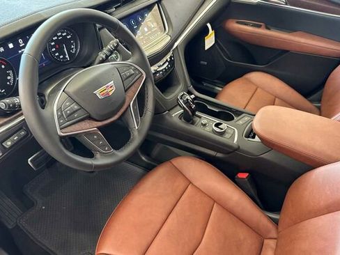 New 2026 Cadillac XT5 Sportv w/ LPO, Onyx Lite Package image 10