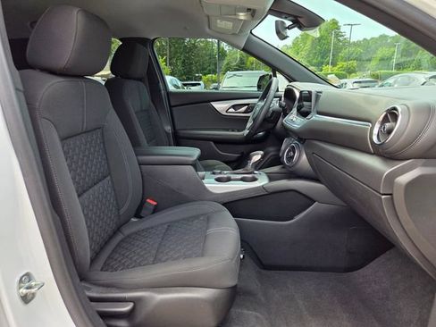 Used 2022 Chevrolet Blazer LT FWD image 18