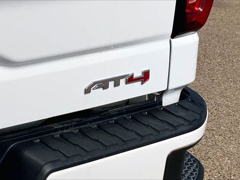 Used 2021 GMC Sierra 1500 AT4 AWD/4WD image 10