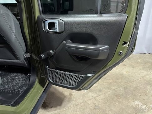 Used 2021 Jeep Wrangler Unlimited Sport image 18