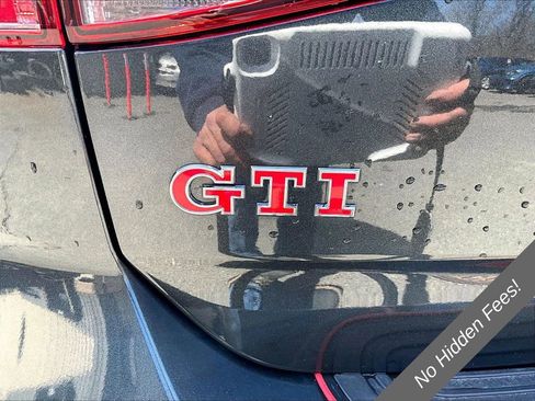 Used 2017 Volkswagen GTI Sport FWD image 8