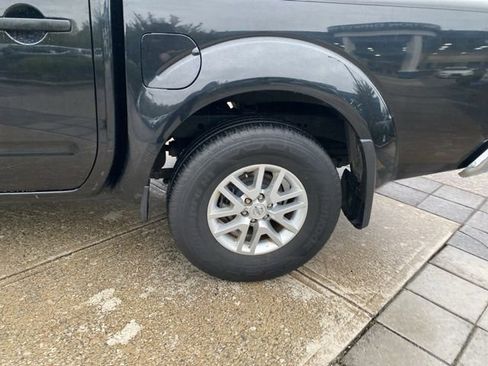 Used 2021 Nissan Frontier SV image 9