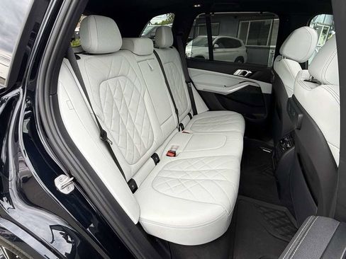 Used 2023 BMW X5 xDrive40i w/ M Sport Package AWD/4WD image 14