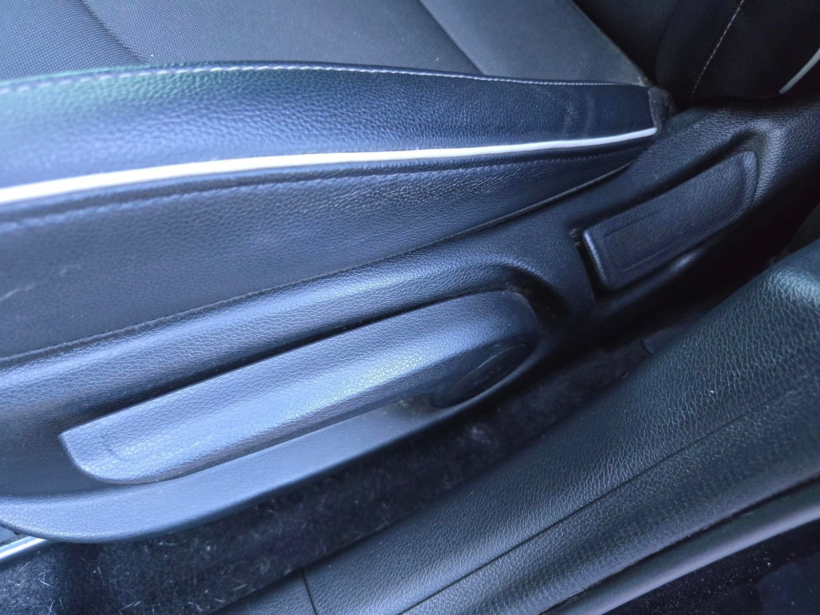 Used 2023 Kia Forte GT-Line w/ GT-Line Technology Package FWD image 13