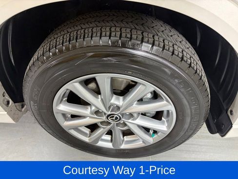 Used 2025 MAZDA CX-5 AWD 2.5 S w/ Preferred Package image 13